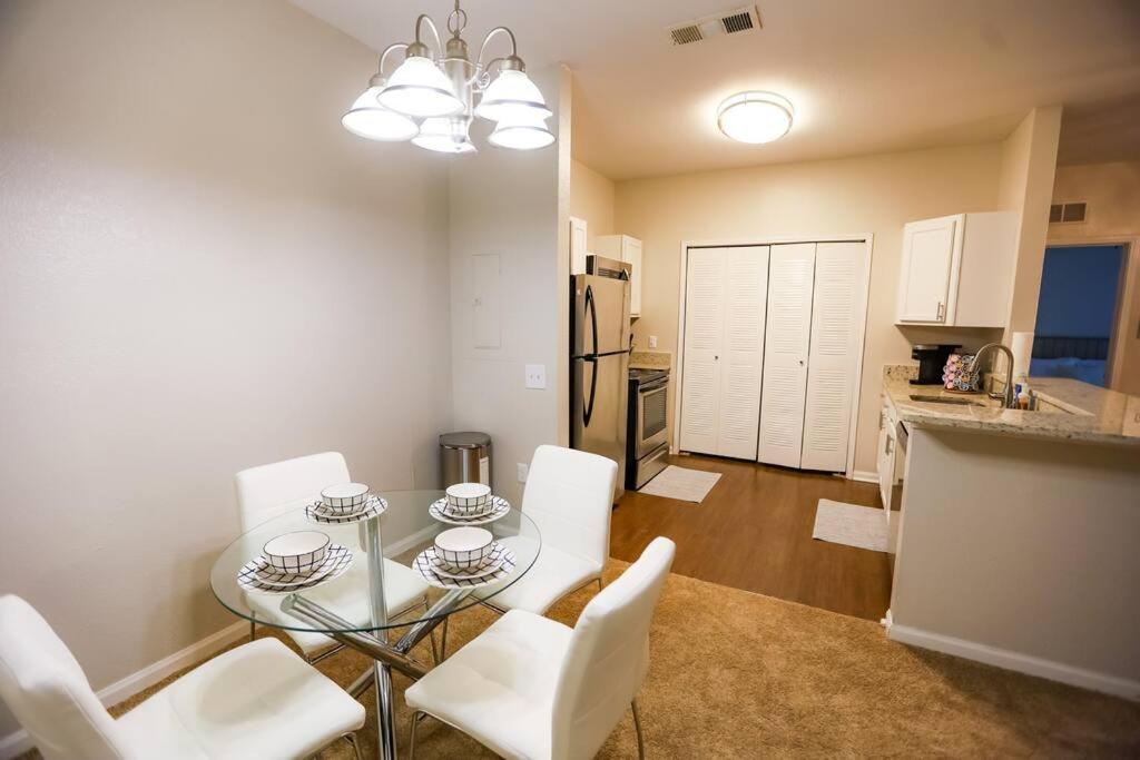 Appartement Lux 2Bd 2Ba Minutes From The Water à Pensacola Extérieur photo